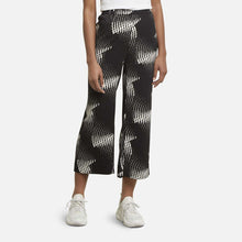 Load image into Gallery viewer, Kenneth Cole New York Women's Wide Leg Pull-On Pants
