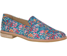 Load image into Gallery viewer, Sperry Women's Seaport Levy Shoes
