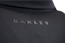 Load image into Gallery viewer, Oakley Men's Infinity Vertical Line Polo
