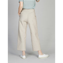 Load image into Gallery viewer, Quiksilver Women's Flared Cropped Linen Pants
